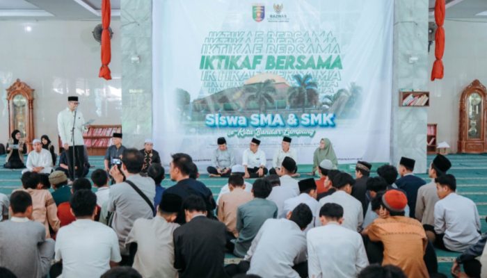 Iktikaf Pelajar Lampung, Mirza: Akhlak Penentu Masa Depan Daerah