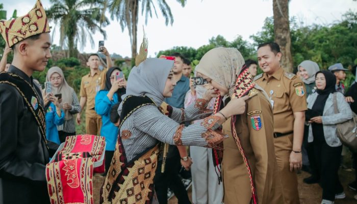 SMK Lampung Panen Melon Canggih, Jihan Dorong Revolusi Pertanian Digital